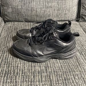 Nike Air Monarch IV